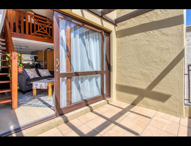 2 BEDROOM APARTMENT FOR SALE IN DOUGLASDALE